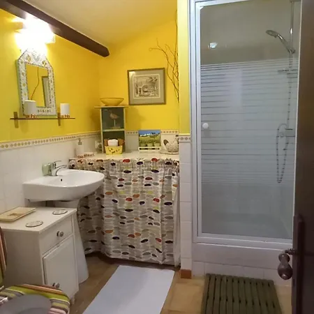 Casa vacanze De La Tarabelle, Maison Entière Avec Grand Patio Et à La Campagne *