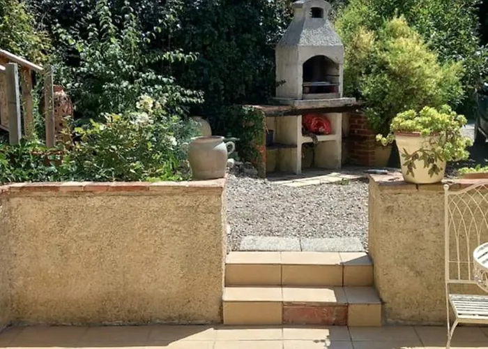 Ferienhaus De La Tarabelle, Maison Entiere Avec Grand Patio Et A La Campagne
