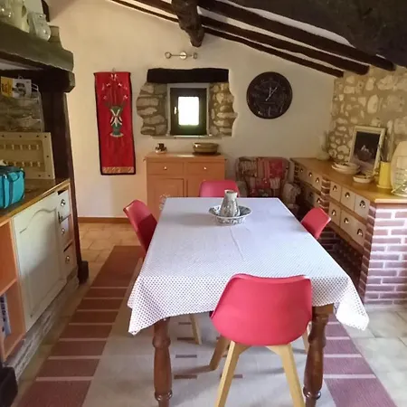 De La Tarabelle, Maison Entière Avec Grand Patio Et à La Campagne Casa de Férias