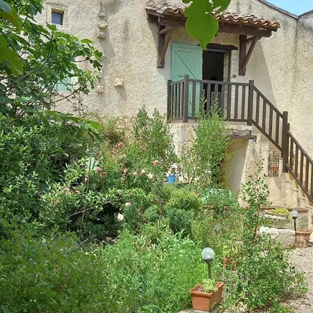 De La Tarabelle, Maison Entiere Avec Grand Patio Et A La Campagne