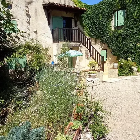De La Tarabelle, Maison Entiere Avec Grand Patio Et A La Campagne Ferienhaus *