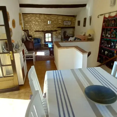De La Tarabelle, Maison Entière Avec Grand Patio Et à La Campagne Casa de Férias *