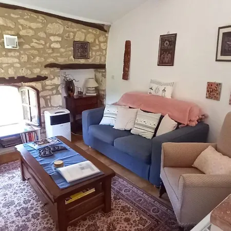Casa de Férias De La Tarabelle, Maison Entière Avec Grand Patio Et à La Campagne