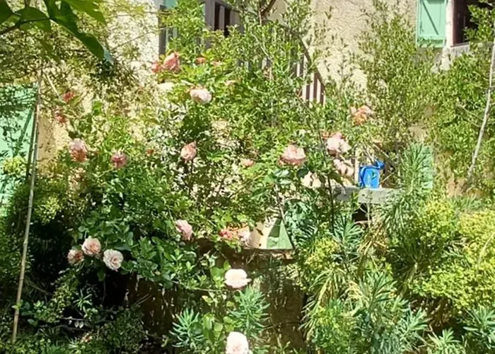 Feriehus De La Tarabelle, Maison Entiere Avec Grand Patio Et A La Campagne *