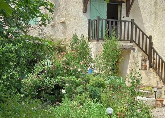 De La Tarabelle, Maison Entiere Avec Grand Patio Et A La Campagne