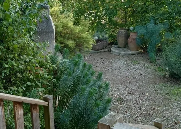 De La Tarabelle, Maison Entiere Avec Grand Patio Et A La Campagne *